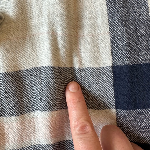 Large Plaid 3/4 sleeve Quarter button up oversized long sleeve - Picture 5 of 10